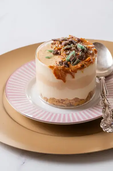MINT CARAMEL MARBLED FRIDGE CAKE