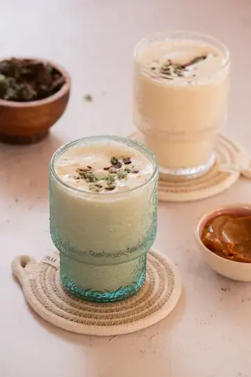 Mint Caramel Lassi Shake