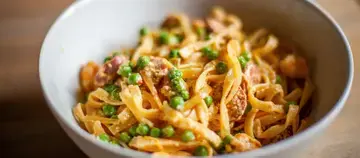 Delicious Pea, Bacon and Feta Cheese Noodles img