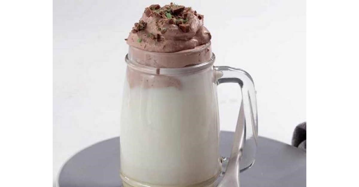 Nestlé Peppermint Crisp and Milkybar White Hot Chocolate