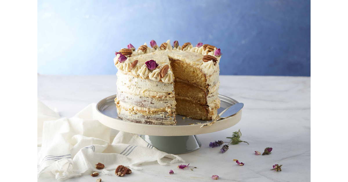 Pecan and Vanilla Cake
