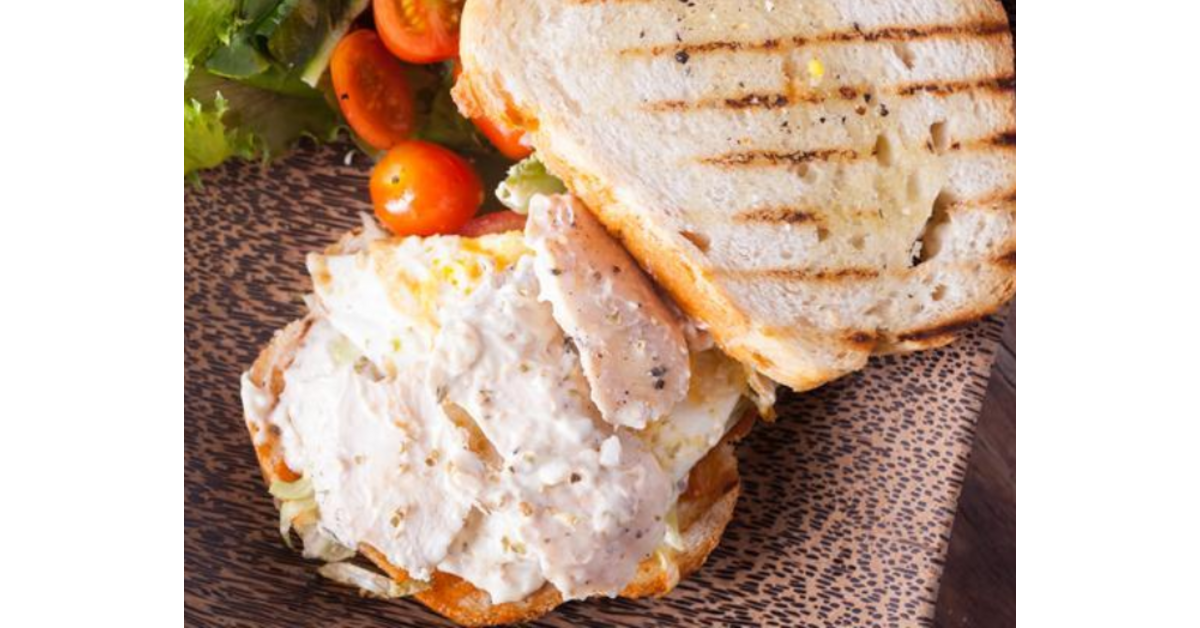 Home Style Chicken sandwich with Maggi Sweet Chilli Sauce