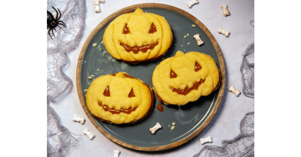Halloween Caramel Sandwich Biscuits