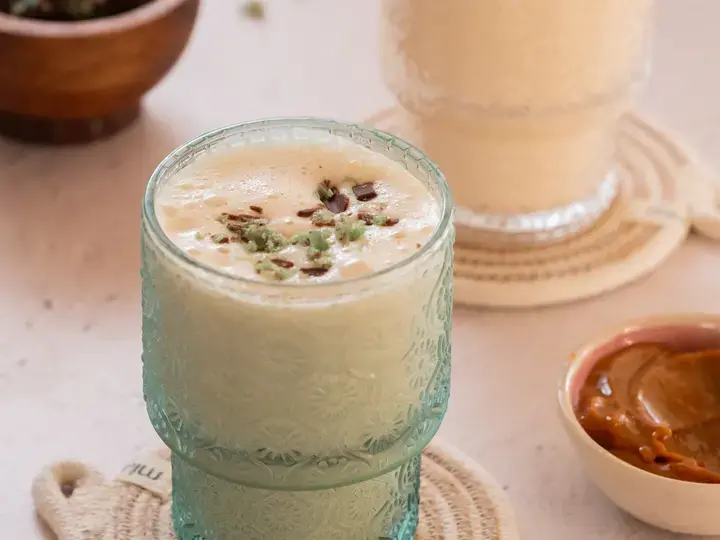 Mint Caramel Lassi Shake