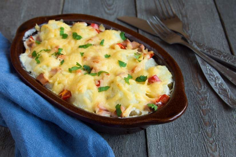 Gratin de pommes de terre et chou fleur au jambon et mimolette