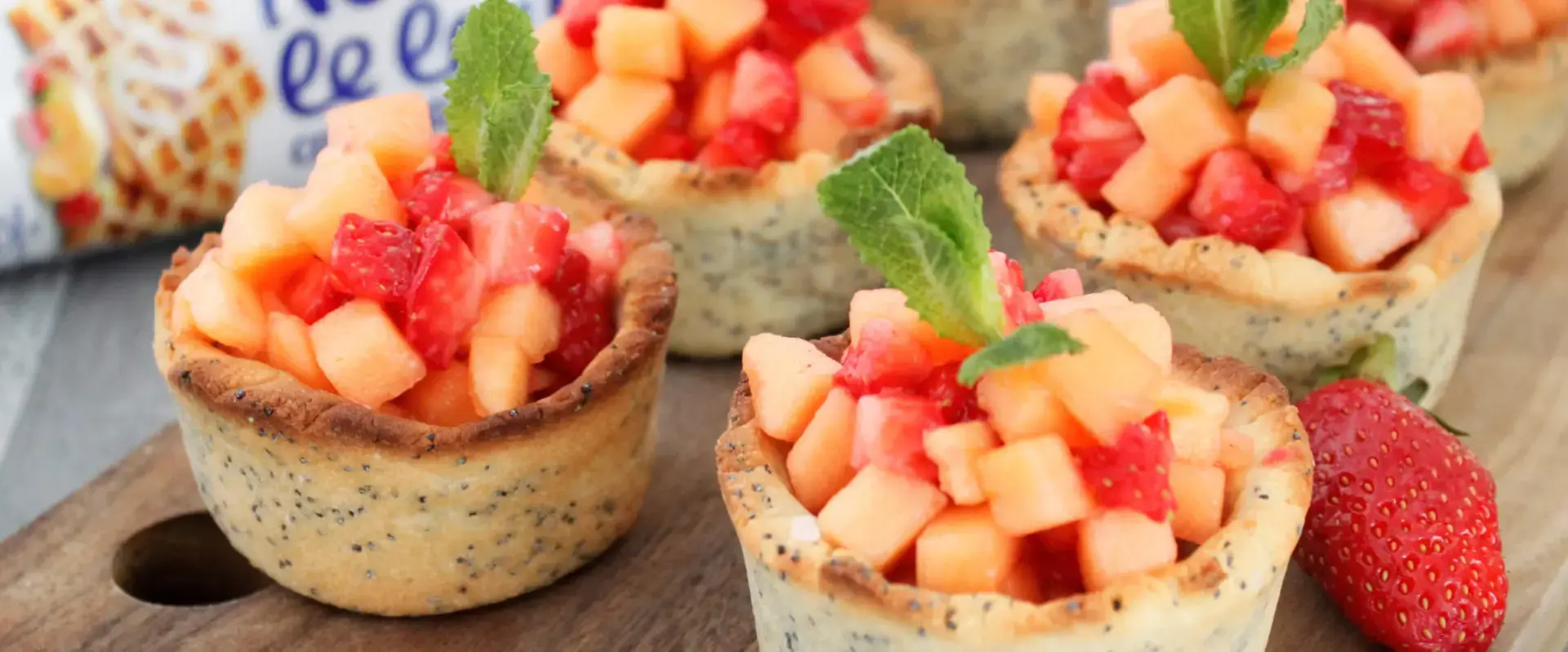 A dessert made with Nestlé le lait concentré sucré.