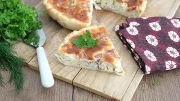Tarte au fromage blanc allumettes et fines herbes