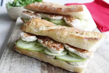 Sandwich poulet crudités
