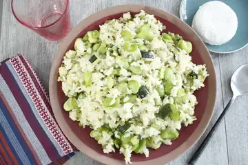 Risotto de légumes verts au fromage de chèvre frais