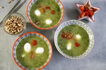 Velouté glacé de courgettes billes de mozza