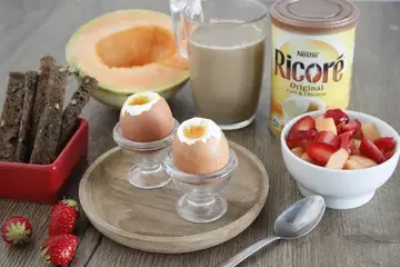 Brunch oeufs à la coque, Ricoré