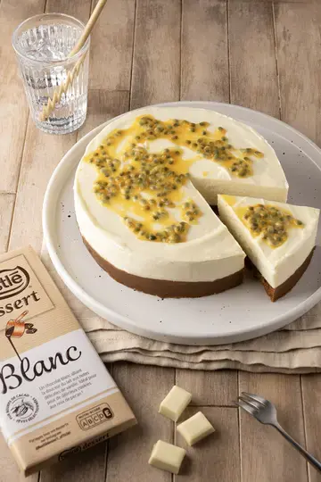 DESSERT Cheesecake Passion Portrait Yoghurt Bowl Escale Gourmande 2026 Final Dish Image FR