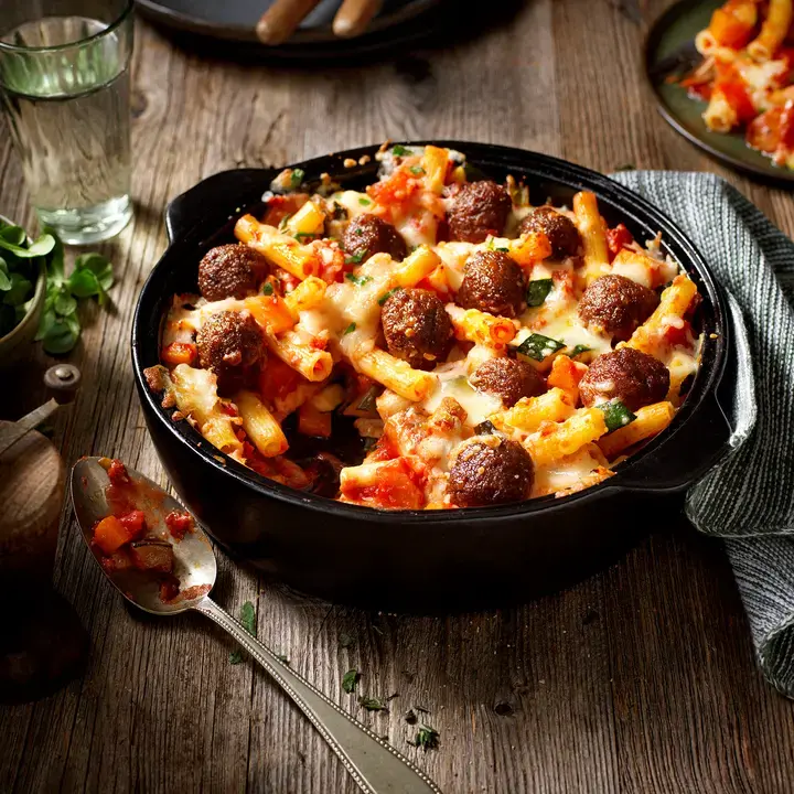 Pâtes gratinées au potiron et boulettes aux légumes