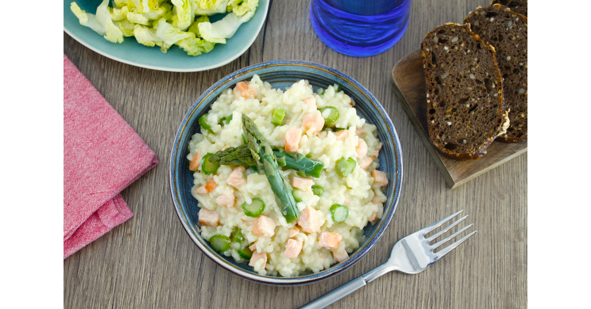 Risotto au saumon et asperges croquantes