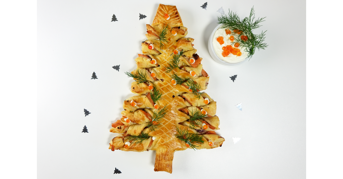 Sapin feuilleté au saumon fumé, crème craquante au citron vert