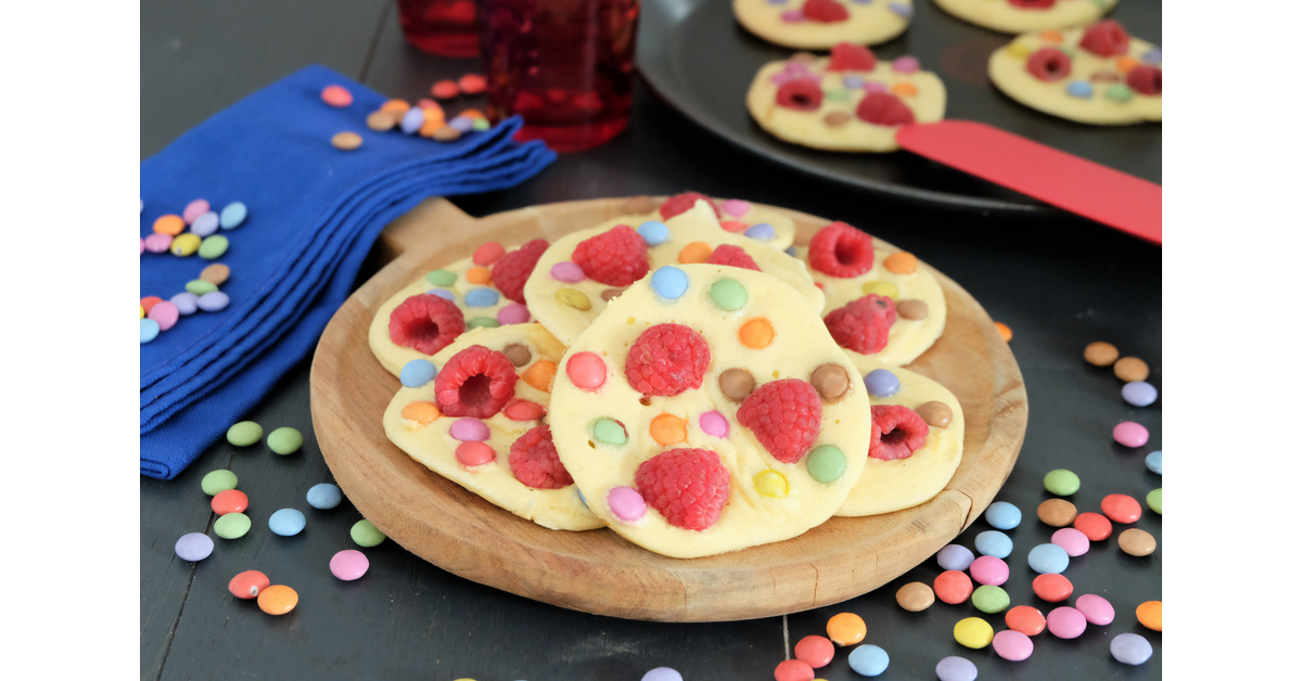 Pancakes aux framboises et Smarties