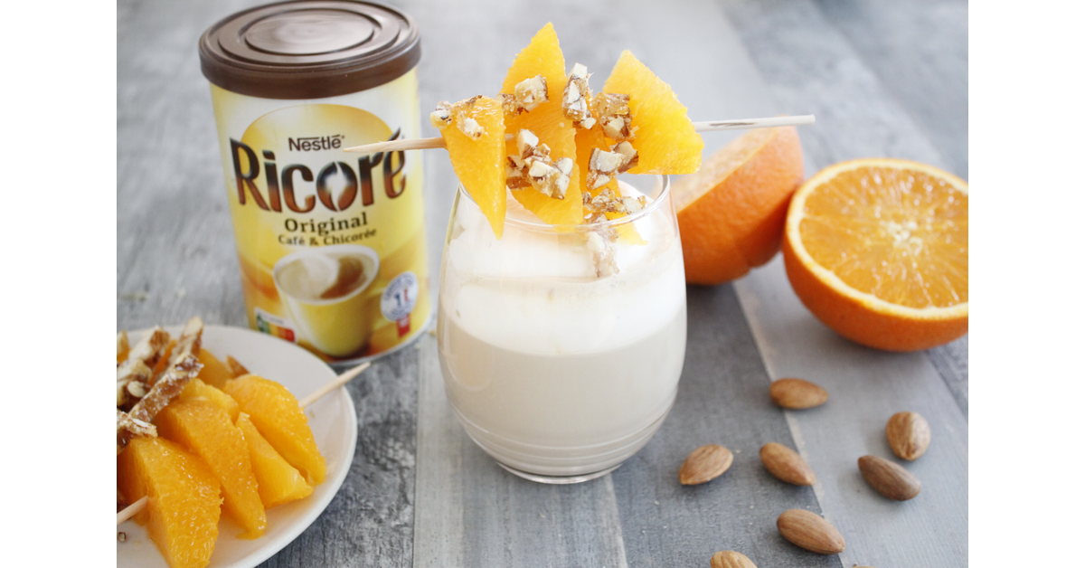 Boisson RICORÉ® Original, Café & Chicorée chantilly et brochette orange et amandes grillées