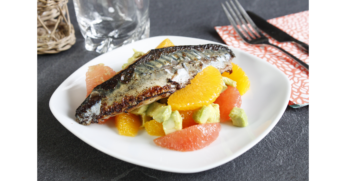 Maquereaux marinés aux épices et salade d'avocat et pamplemousse