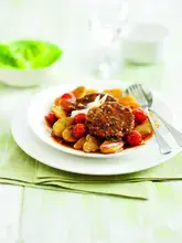 Médaillons de veau aux herbes, parmesan et pommes de terre rattes