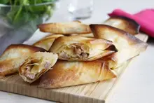 Samossas camembert lardons