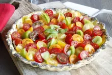 Tarte fine ricotta basilic et petites tomates