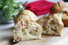 Muffins au comté et aux lardons