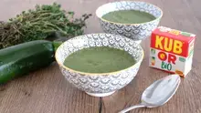 Velouté glacé de courgettes au thym