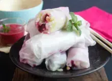 Rouleaux de printemps concombre et betterave