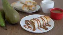 Nems poires sauce au lait concentré caramel