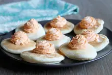 Blinis et chantilly poivron