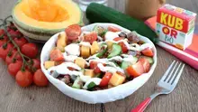Salade estivale riz rouge melon artichaut sauce au yaourt