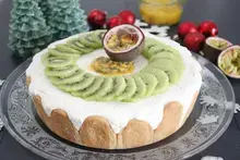 Gâteau de Noël glacé aux fruits exotiques