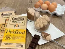 Mousse aux deux chocolats noir et praliné