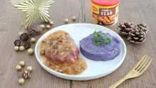 Médaillons de boeuf et purée de vitelotte sauce aux marrons et échalotes