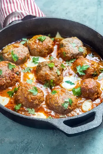 Beef Qofta Curry