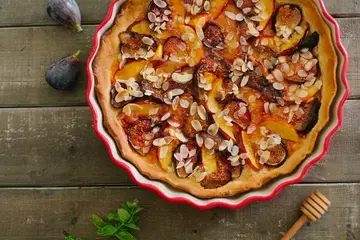 peach and almond tart