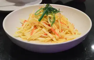 Thai Mango Salad
