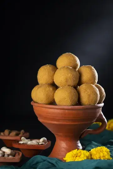 Besan ke Ladu
