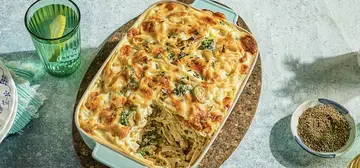 Fettuccini with Chicken and vegetables Gratin