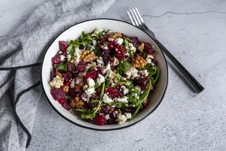 Beet salad with cheese