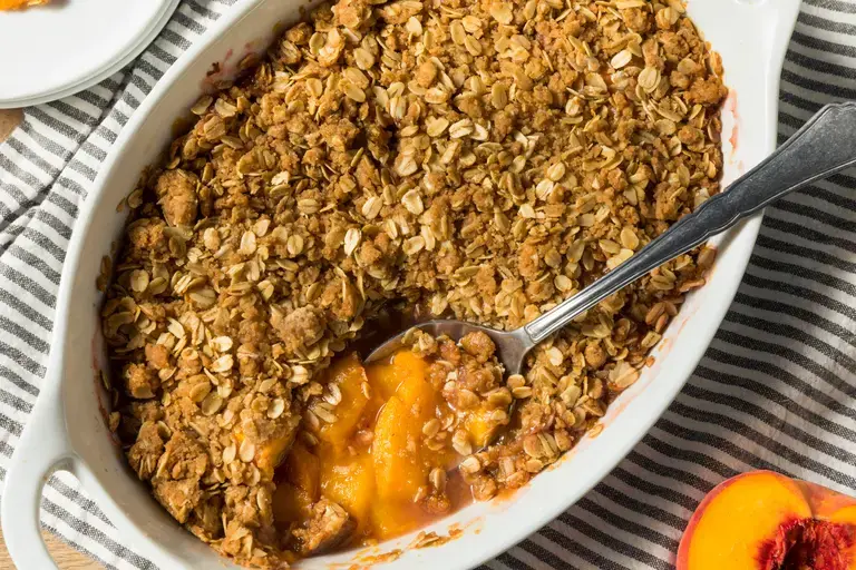 peach cobbler parfait