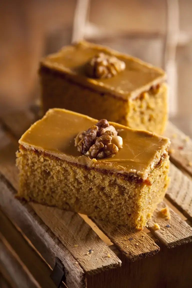 coffee walnut cake