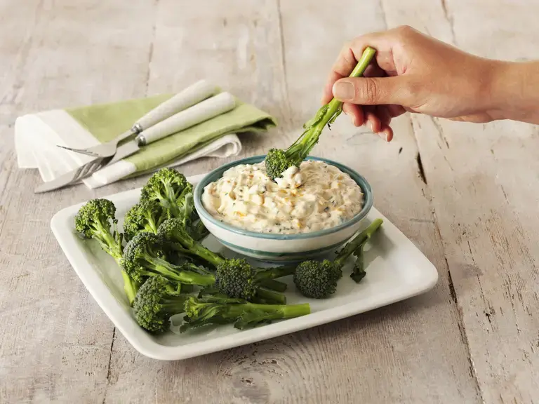 broccoli with cheese sauce