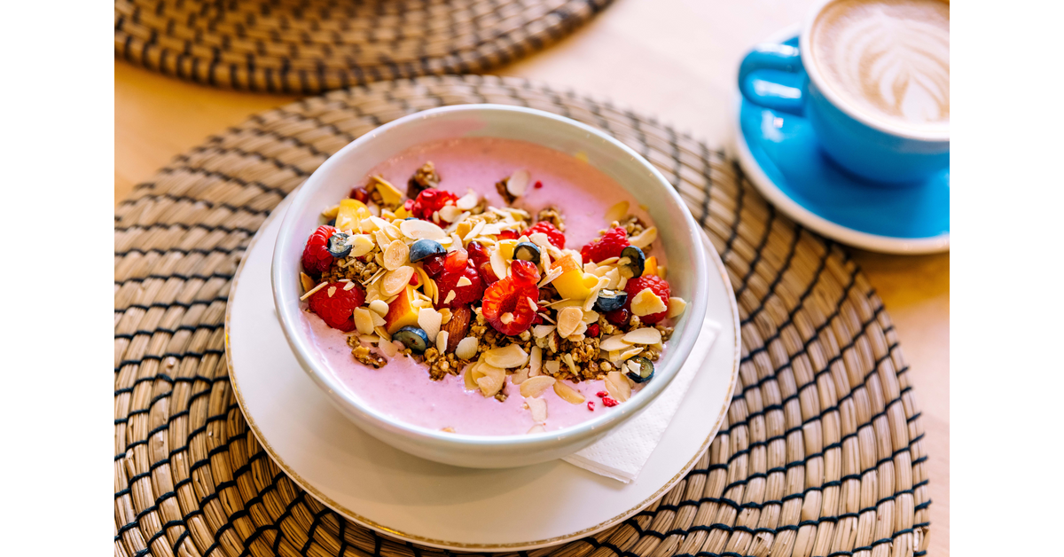 Power Fruit and oats Smoothie Bowl