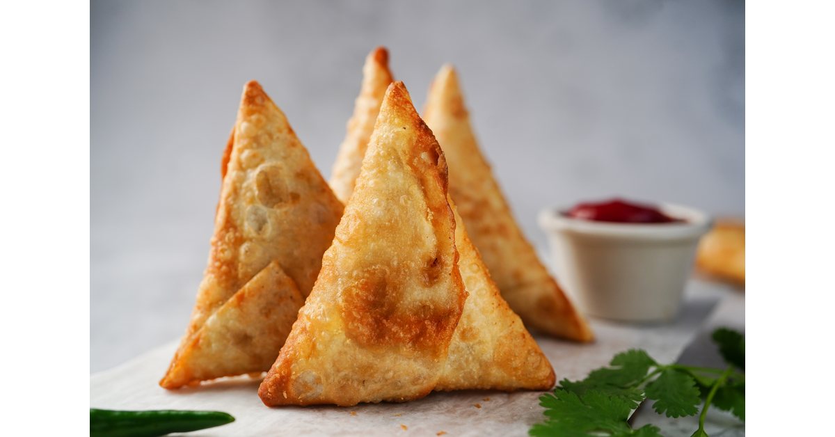 Chicken cheese samosa