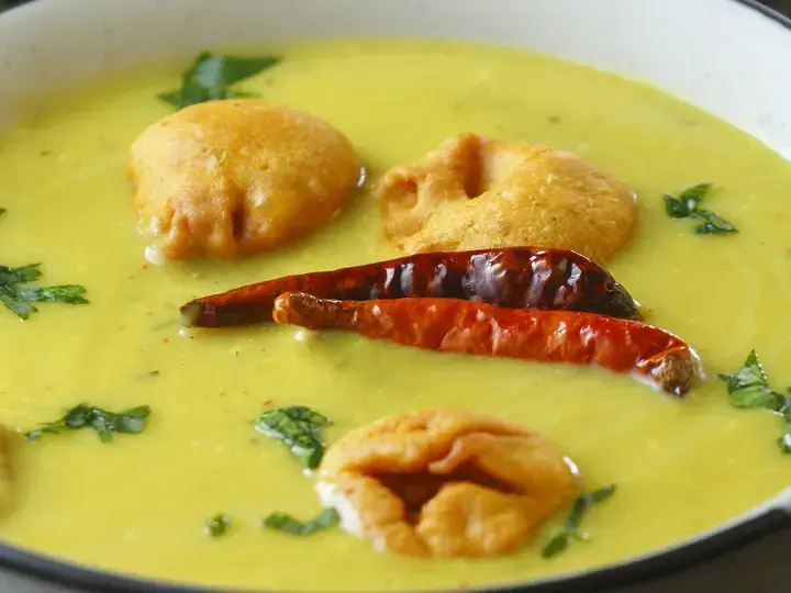 Karhi Pakora