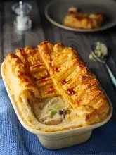 Chicken & mushroom pie