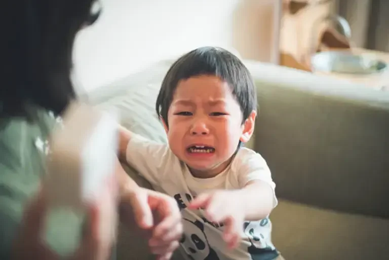 Lý do vì sao trẻ lại nhõng nhẽo