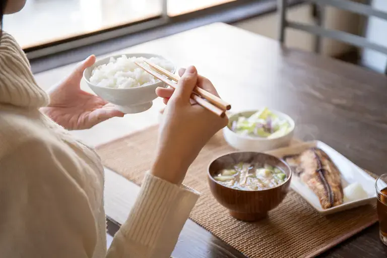 Mẹo bảo quản cơm nguội đúng cách